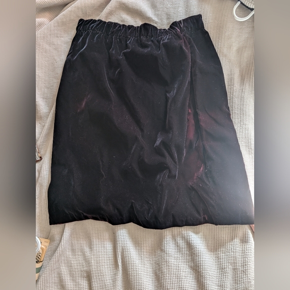 Vintage velour skirt - Picture 2 of 2
